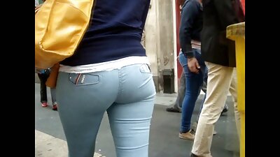 El culo videos de maduras pornos gordo le da un culo y disfruta de la penetración.