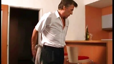 Loon tiene modelo porno maduras pirno Madelyn Monroe en condón.